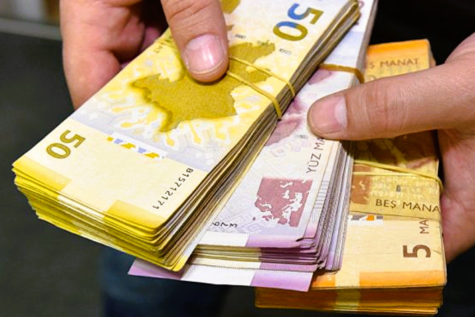 Onlayn kazinolarda canlı oyunlarda mərc limitləri.