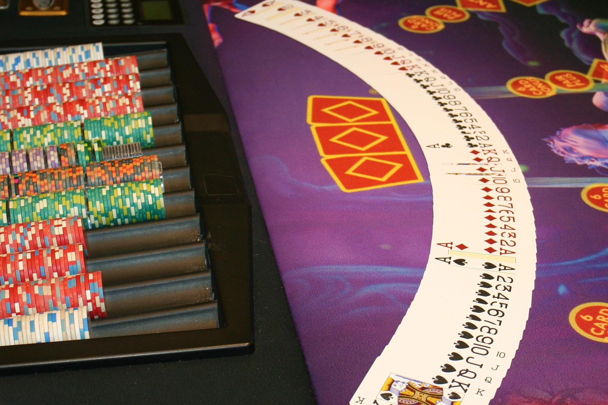 Blackjack oyununda əsas strategiyalar.